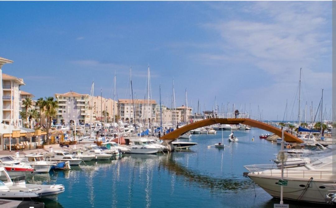 A 2 Pas De La Fréjus